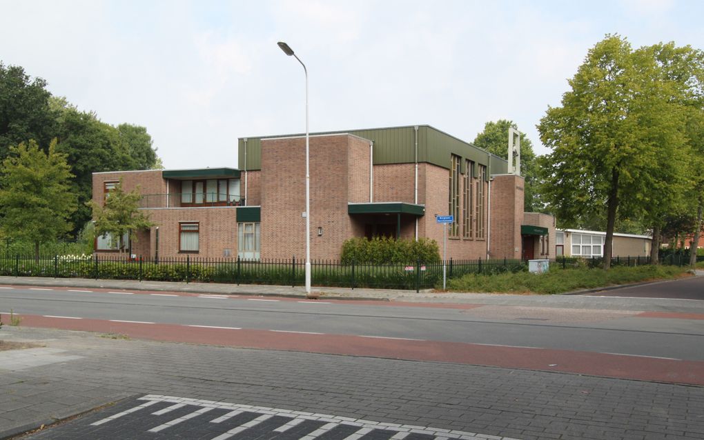 Straatprediker verstoort kerkdienst gereformeerde gemeente Drachten