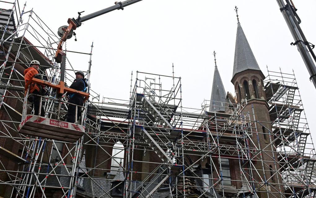 Grote Kerk Schiedam ingericht als leesplek, activiteiten voor herstel Vondelkerk Amsterdam – en ande