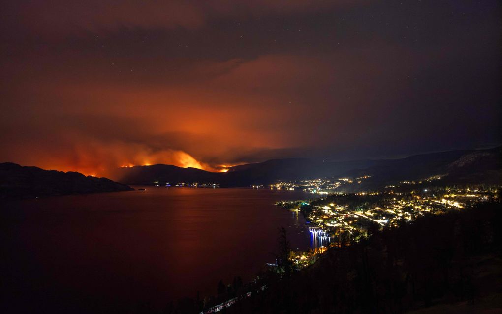 Brent Petkau vlucht voor Canadese bosbrand: „Een rode paddenstoelwolk steeg boven de bergen uit”