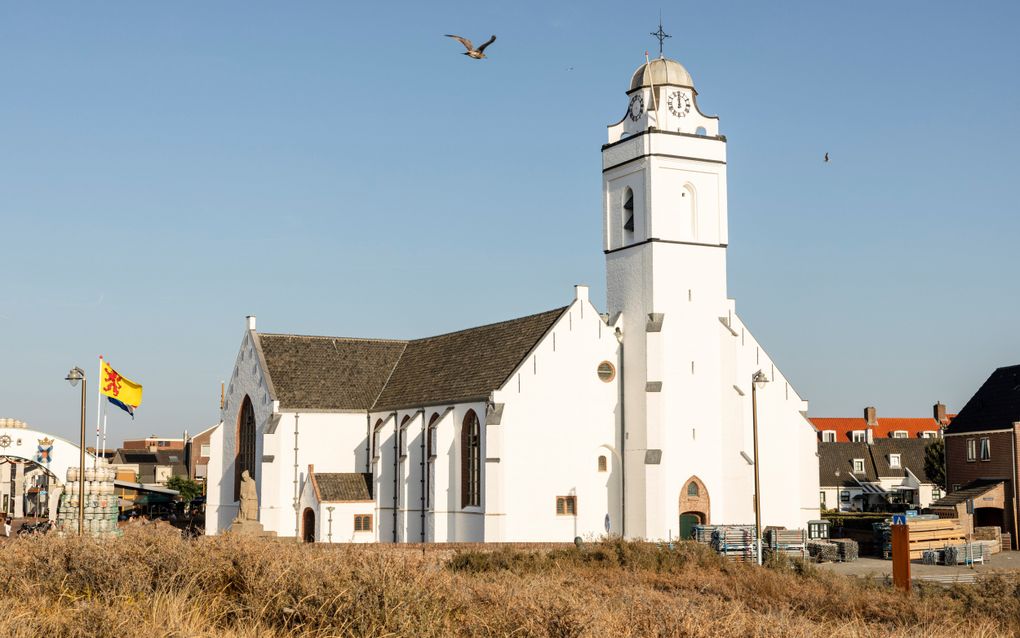 Oude Kerk Katwijk aan Zee is weer wit – en ander plaatselijk kerknieuws