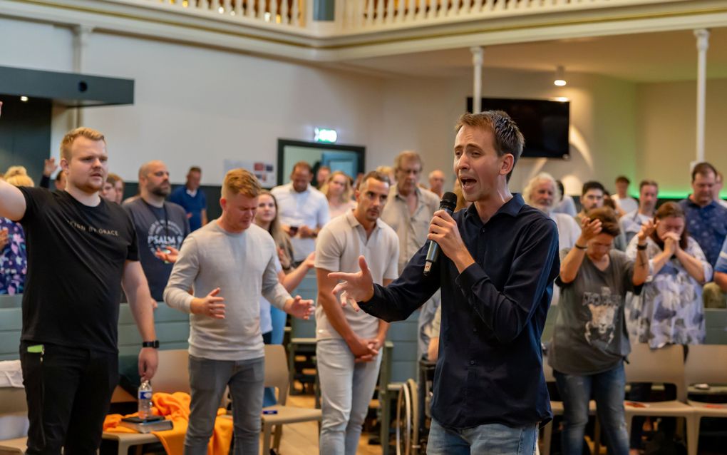 Maassluis verbiedt komst gebedsgenezer niet