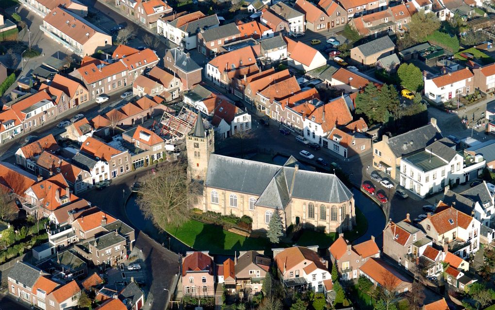 Ds. Neervoort neemt afscheid van hervormde gemeenten Nieuwe-Tonge en Herkingen