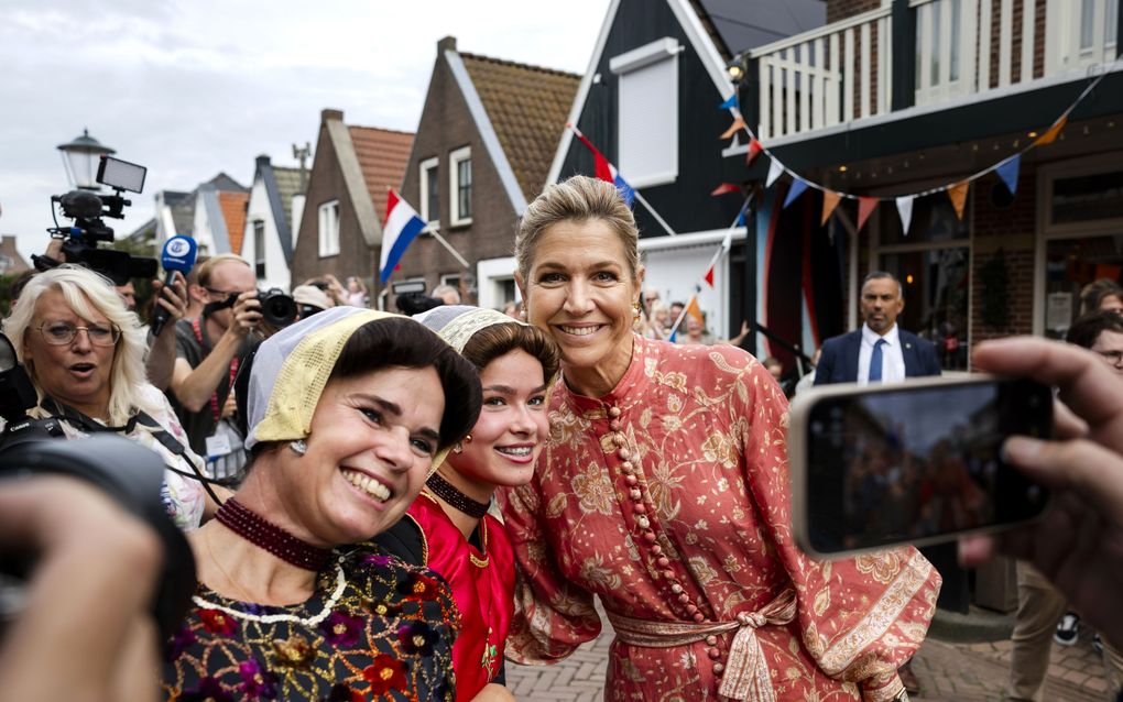 Koningin Máxima wil van catechisanten weten hoe je christen bent buiten Urk