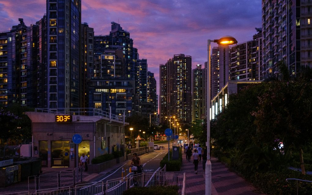 Ds. A.A. Egas: „Het moet ons verlangen zijn dat Christus’ huis vol wordt.” Foto: de stad Hongkong telt bijna 7,5 miljoen inwoners. beeld AFP, Yan Zhao