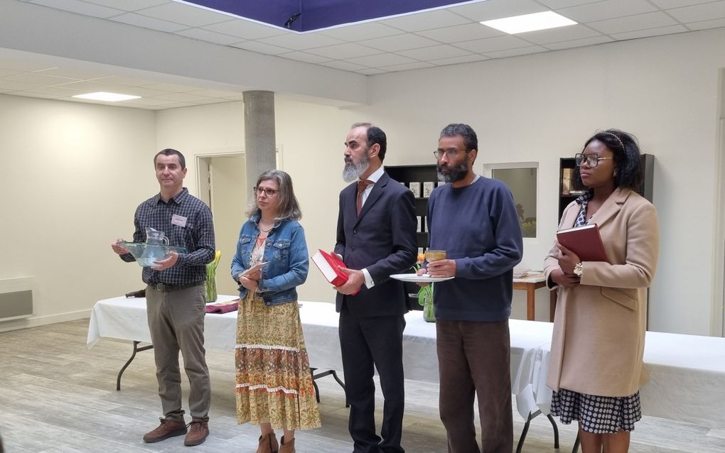 Het Franse protestantse kerkverband Unepref heeft zondag het nieuwe kerkgebouw van de gemeente Bordeaux-Cenon officieel ingewijd. beeld Harriëtte Smit