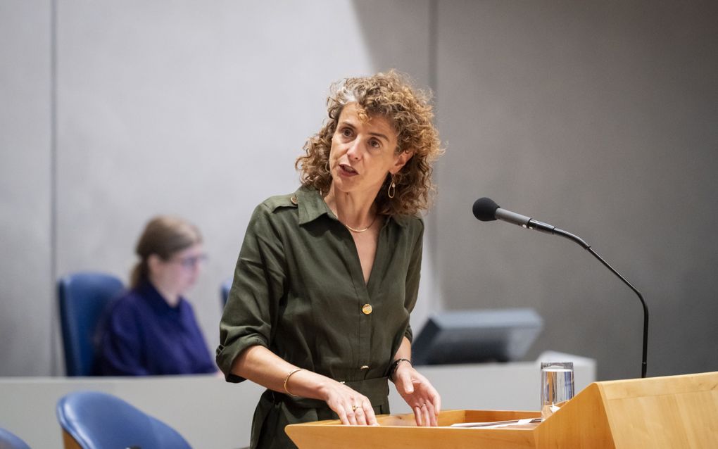 SGP files censure motion against Dutch health minister over late abortion