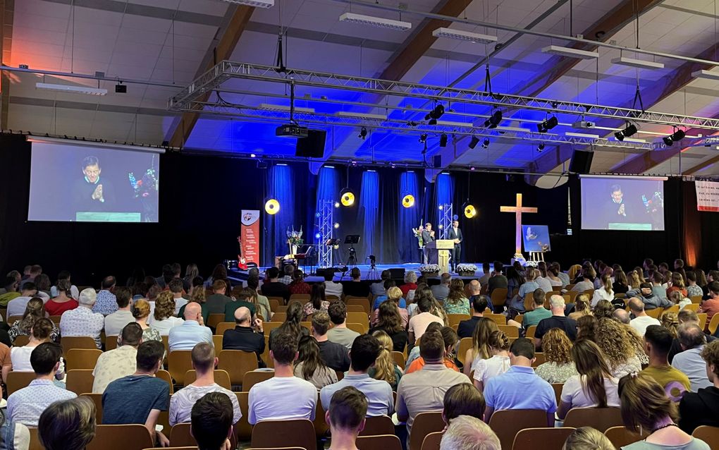 De Amerikaanse predikant Alistair Begg spreekt zaterdag in Ambt Delden op de pinksterconferentie van stichting Heart Cry. De bijeenkomst duurt tot maandag en trekt, inclusief kinderen, zo’n 1100 mensen. beeld RD