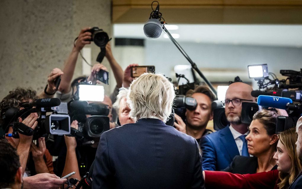 PVV-leider Geert Wilders reageert op de voorlopige uitslagen van de verkiezing van de Nederlandse leden voor het Europees Parlement. beeld ANP, Remko de Waal