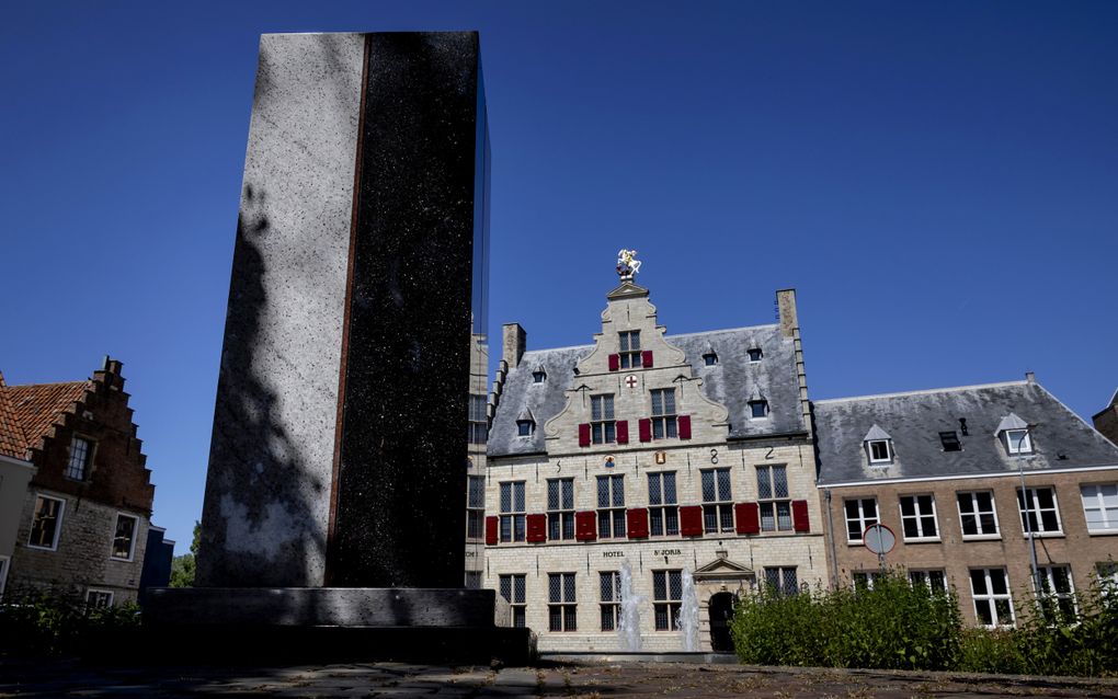 Het Zeeuws Slavernijmonument in Middelburg, vanwaar de schepen van de West-Indische Compagnie indertijd vertrokken naar Suriname en de Antillen. beeld ANP, Robin van Lonkhuijsen