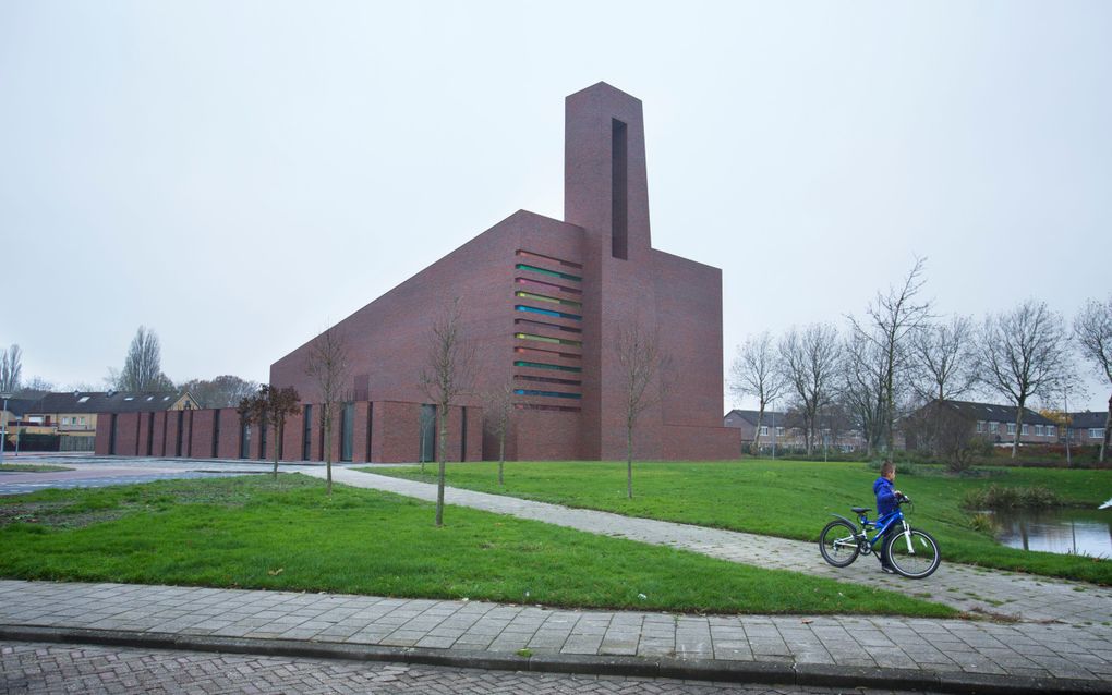 De Poort, kerkgebouw van de gereformeerde kerk in Urk. beeld Sjaak Verboom