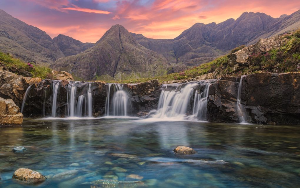 „De wetenschappers I. Newton en J.C. Maxwell waren diepgelovig en zagen Gods werk in de natuur.” beeld iStock