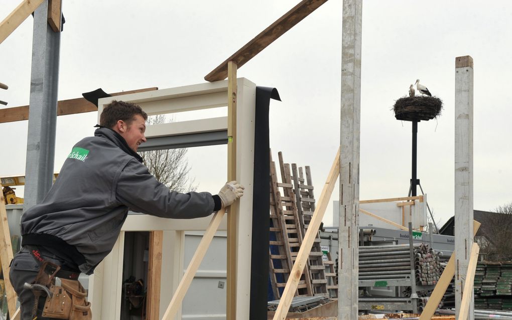 Om een huis te mogen bouwen dienen leges te worden betaald. Die variëren per gemeente. beeld fotopersbureau Dijkstra
