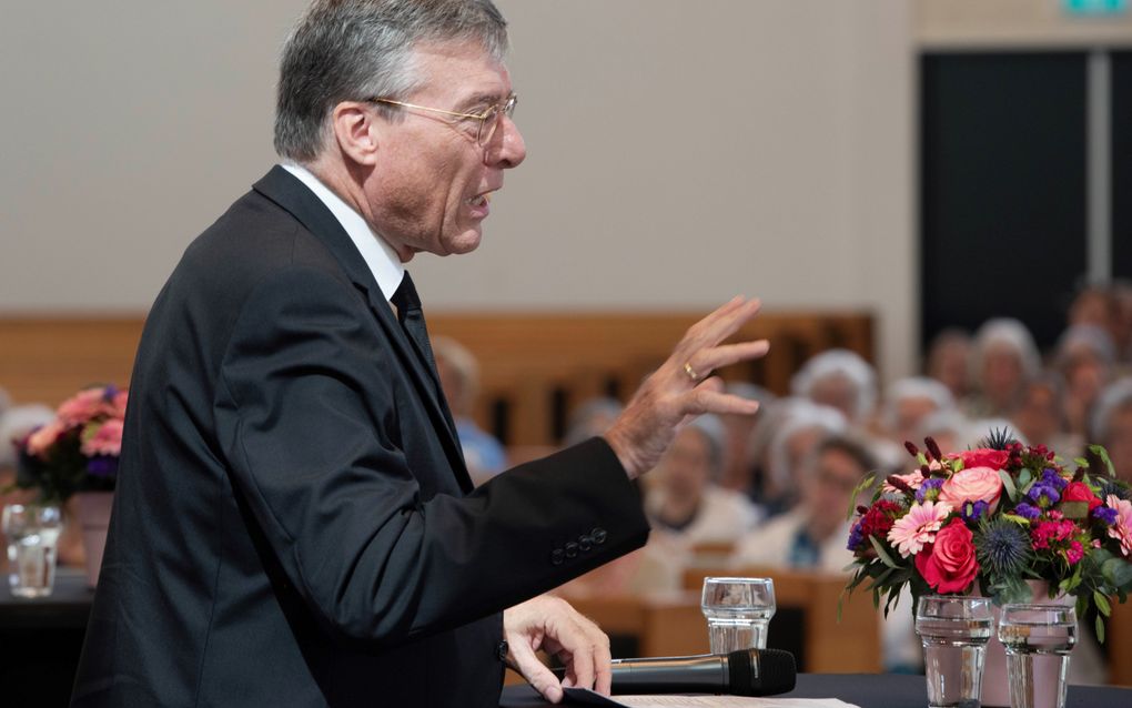 Ds. Dekker voor 800 vrouwen op Israëlochtend GG: Echte liefde tot