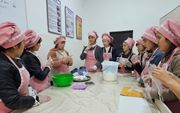 Cursus voor vrouwen in Tadzjikistan. beeld Compaan