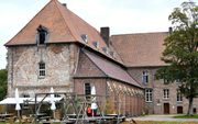 Het terrein van voormalig klooster Graefenthal waar de Duitse politie in 2020 een inval deed en op een sekte stuitte. Een 58-jarige Nederlander die zich profeet noemde, werd destijds gearresteerd. beeld ANP, Piroschka van de Wouw