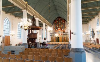 Interieur van de Grote Kerk in Vlaardingen. beeld RD, Anton Dommerholt