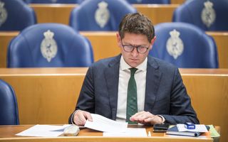 D66-Kamerlid Jan Paternotte in de Kamerbankjes