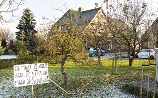 Protestbord bij een boerderij in Montfoort. beeld RD, Anton Dommerholt