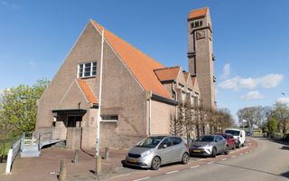 De hervormde kerk aan de dijk in Kinderdijk. beeld RD, Anton Dommerholt