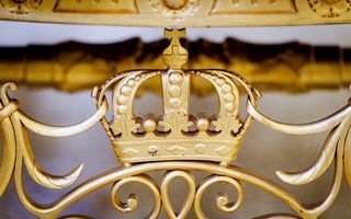 Een gouden kroon, als onderdeel van de Gouden Koets.