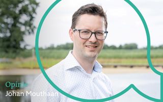 Webvignet opinierubriek Spotlight met een portret van scribent Johan Mouthaan.