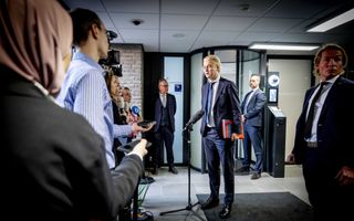Geert Wilders (PVV)  dinsdag bij aankomst van de vervolggesprekken met informateurs Dijkgraaf en Van Zwol en de formerende partijen PVV, VVD, NSC en BBB. beeld ANP, Robin Utrecht