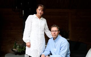 Dave en Bettie Mazereeuw verloren bijna zes jaar geleden hun dochter door een verkeersongeluk. beeld Dick Vos