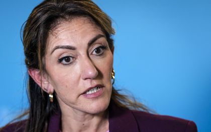 Klaver (GroenLinks-PvdA) kritičen do VVD, Yesilgöz (VVD) zavrača koalicijo