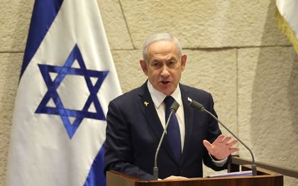 Trump pozval izraelskega predsednika Herzoga k pomilostitvi Netanjahuja, kar je sprožilo zaskrbljenost glede vpliva ZDA.