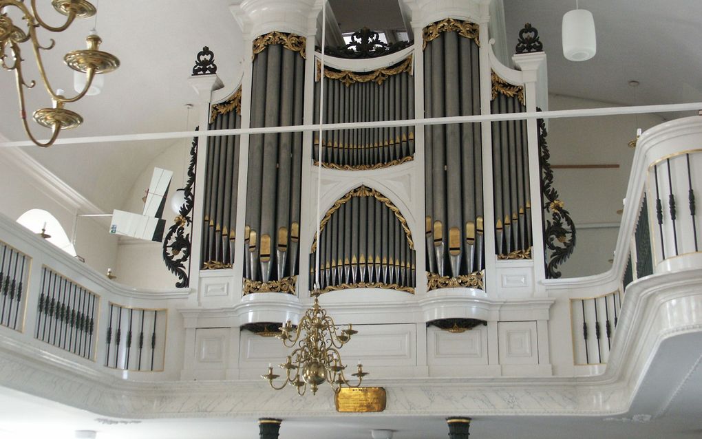 Het Van Damorgel in de Dorpskerk te Beetsterzwaag. Foto Friesch Dagblad