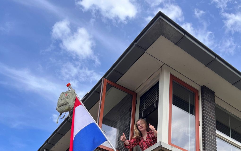 De vlag kan tóch nog uit voor Relinde Peekstok, vwo-leerling op de Guido de Brès in Rotterdam. beeld Relinde Peekstok