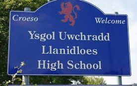 Llanidloes High School in Wales. beeld Facebook