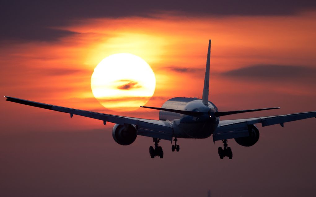 Het kabinet blijft erbij dat Schiphol op termijn moet krimpen om natuur, klimaat en leefomgeving te sparen. beeld Unsplash