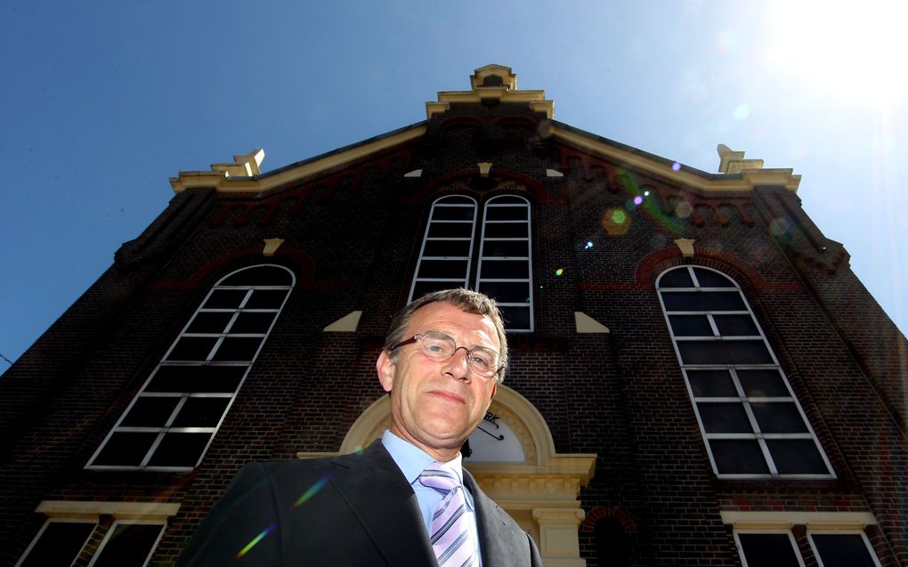 Ds. S. Otten is 25 jaar predikant. Op 27 juni zal daar aandacht aan worden besteed in de christelijke gereformeerde kerk van Assen. Foto Jacob Melissen