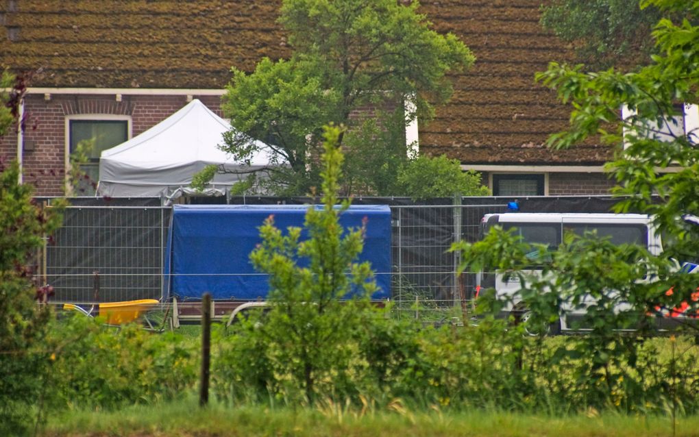 De politie deed al eerder onderzoek rond de boerderij. Foto ANP