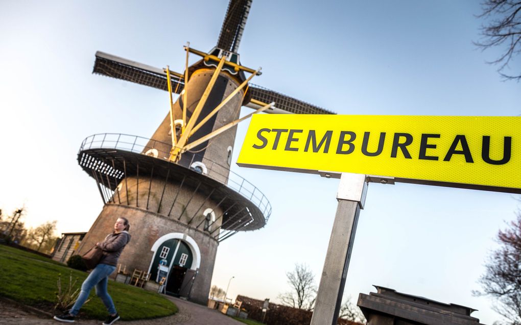 Stembureau in de Kerkhovense Molen in Oisterwijk. beeld ANP