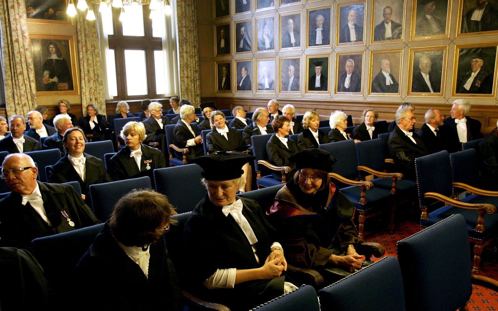 Hoogleraren in de Senaatskamer van de Universiteit Groningen. Foto ANP