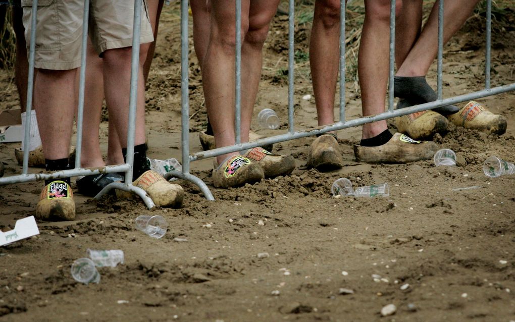 De Zwarte Cross, die afgelopen weekeinde in Lichtenvoorde plaatshad, had te kampen met diverse ongevallen. Zo viel er een dode bij de opbouw van een kermisattractie. Foto ANP