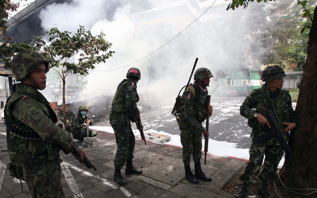 Oproerpolitie Bangkok. Foto EPA