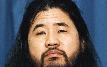 TOKIO â€“ Archieffoto van sekteleider Shoko Asahara, die vrijdag zijn vonnis zal horen voor een rechtbank in Tokio. Foto EPA