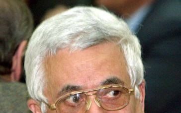 Abbas, bij de Palestijnen bekend als Abu Mazen, werd donderdag enkele uren na het overlijden van Arafat door het dagelijks bestuur van de PLO tot voorzitter gekozen.