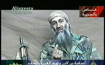 Opname van de nieuwste videoboodschap van Osama bin Laden waarin hij de VS beticht van islamhaat. - Foto EPA