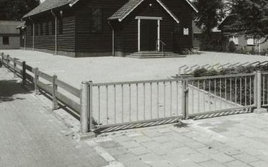 NOORDSCHESCHUT – Het in 1957 gebouwde ”klompenkarkie” van de cgk in Noordscheschut. Foto RD