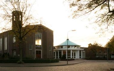 HARDERWIJK – De verbouwde christelijke gereformeerde kerk te Harderwijk. Bij het kerkgebouw zijn onder meer vijf nieuwe zalen gecreëerd. Foto K. Karssen