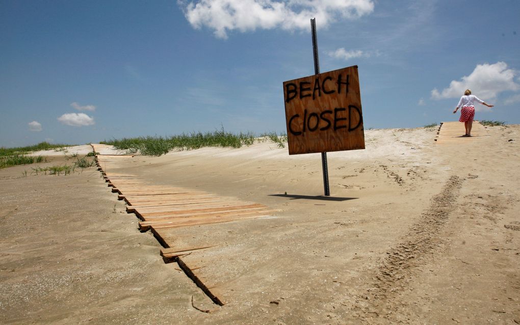 De Britse oliemaatschappij BP heeft inmiddels 201 miljoen dollar uitgekeerd aan bewoners en bedrijven uit de regio rond de kust van de Golf van Mexico, die getroffen zijn door het olie- en gaslek. Foto EPA