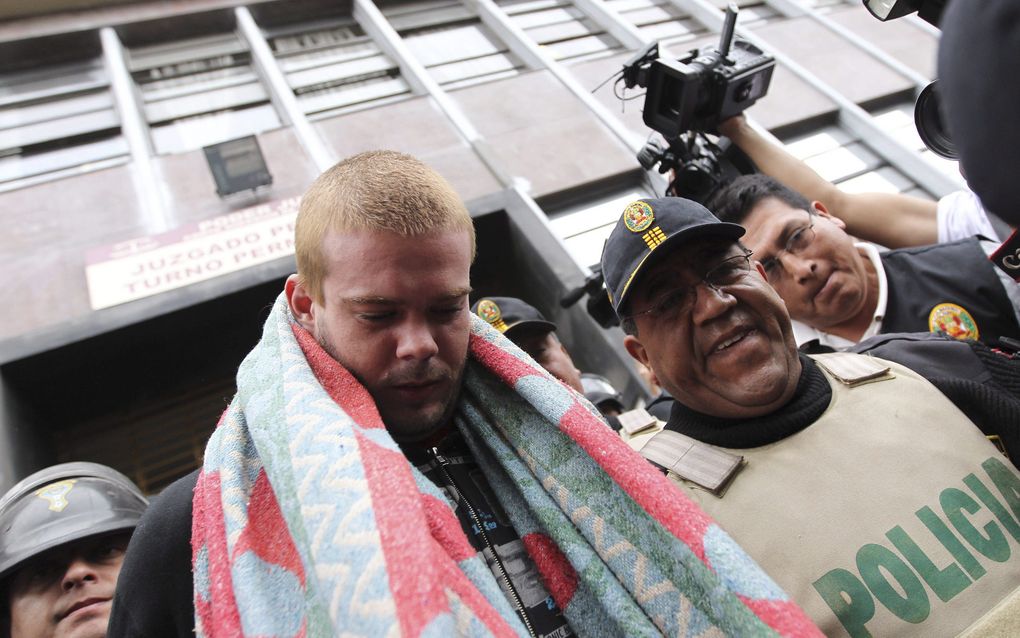 De gevangengenomen Van der Sloot. Foto EPA