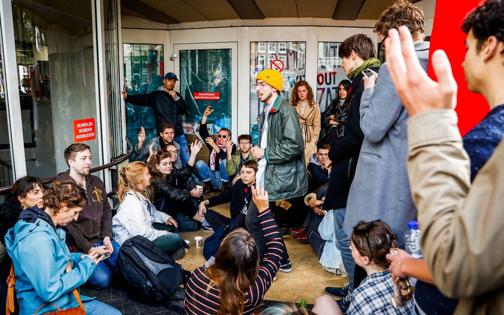 Een groep studenten bezette in Amsterdam het P.C. Hoofthuis, een gebouw van de Universiteit van Amsterdam. beeld ANP