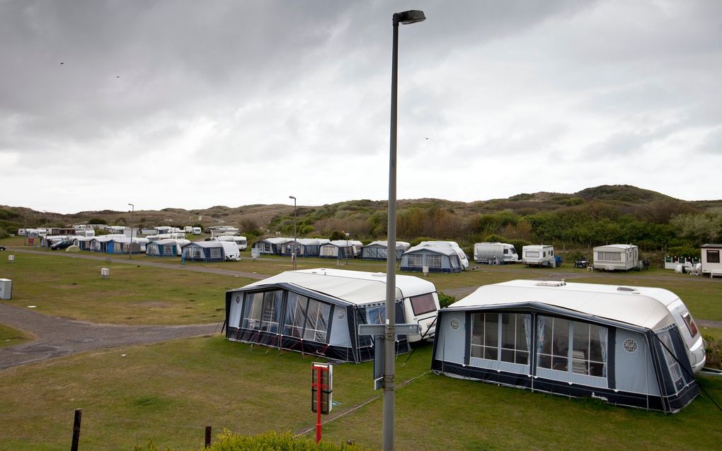 Koele meimaand. Foto: Op camping De Zuidduinen in Katwijk aan Zee oogt het uitgestorven. Het weer tijdens de meivakantie was wisselvallig. Foto ANP