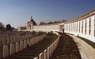 Tyne Cot Cemetery bij Passendale. <br> Foto RD