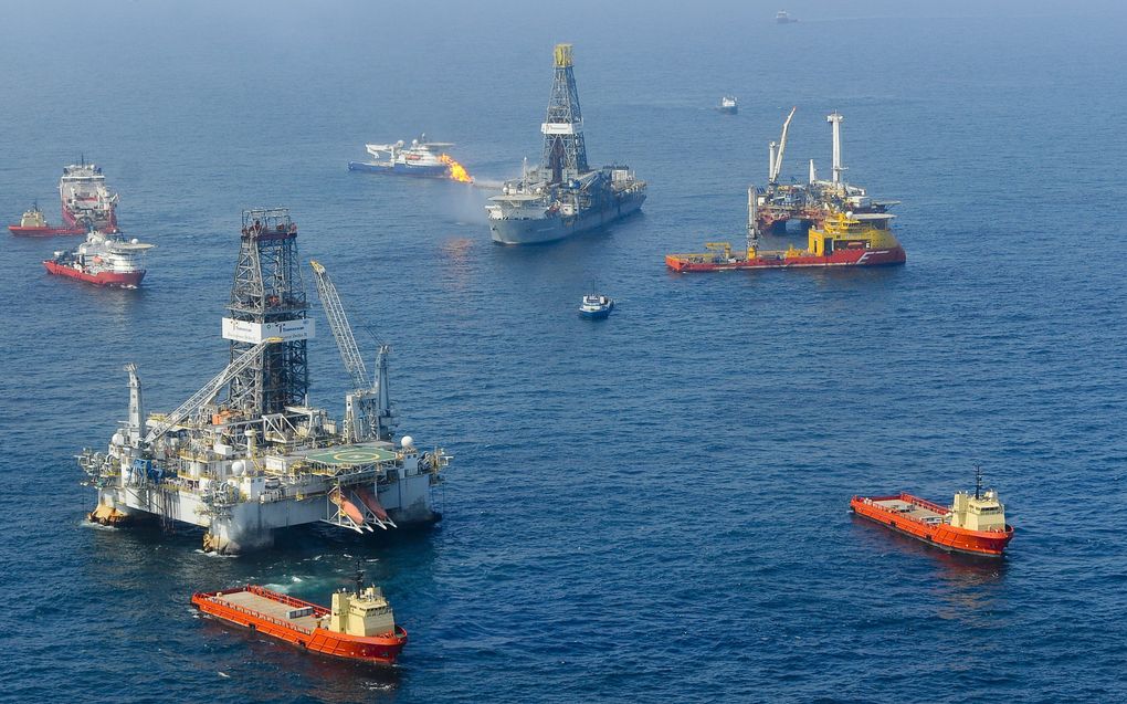 NEW ORLEANS - Schepen boven de olielek in de zeebodem. Foto EPA